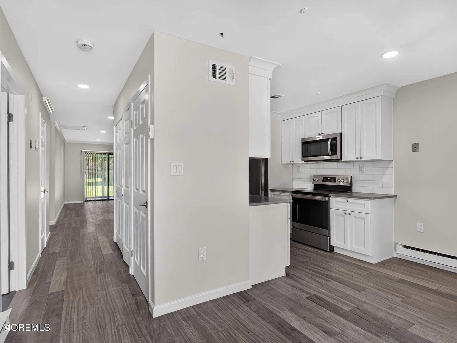 2 bed, 1158 sqft, $2,800 — Photo 3