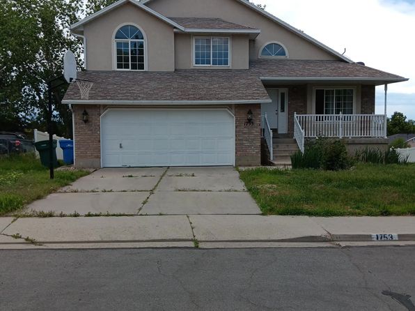 1753 N Gold River Dr