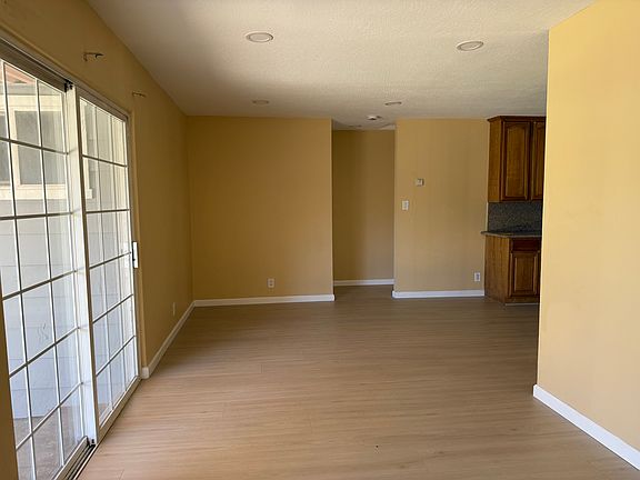 3rd image of 2537 Northwood Dr