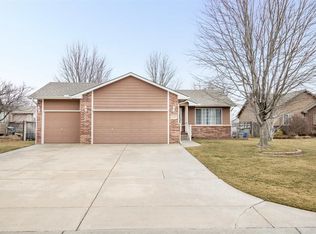 11938 W Central Park Ct, Wichita, KS 67205
