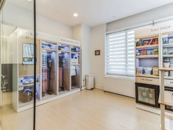 260 West 54th Street image 14 of 16