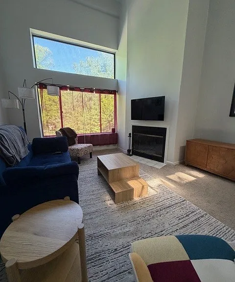 352 N Greeley Ave — Photo 5