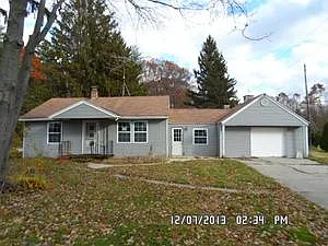 2733 S River Rd photo 1