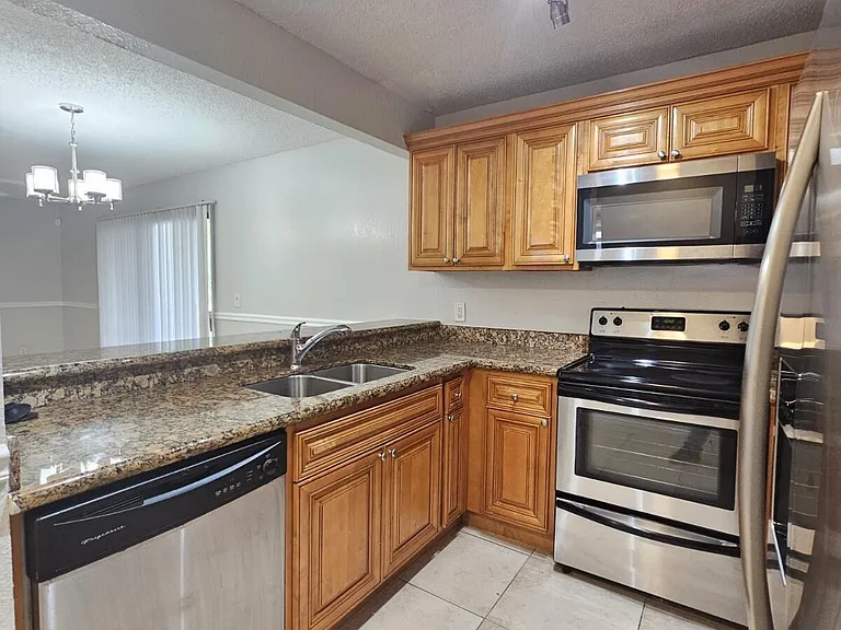 1700 Windorah Way #A — Photo 5