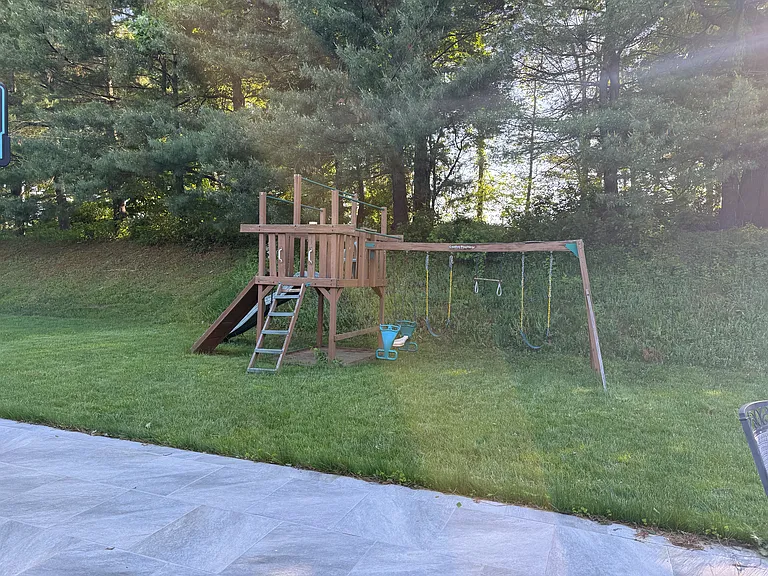 15 Ashley Ct — Photo 4