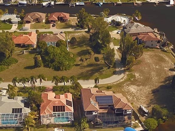 5th image of 609 SW 39th Ave