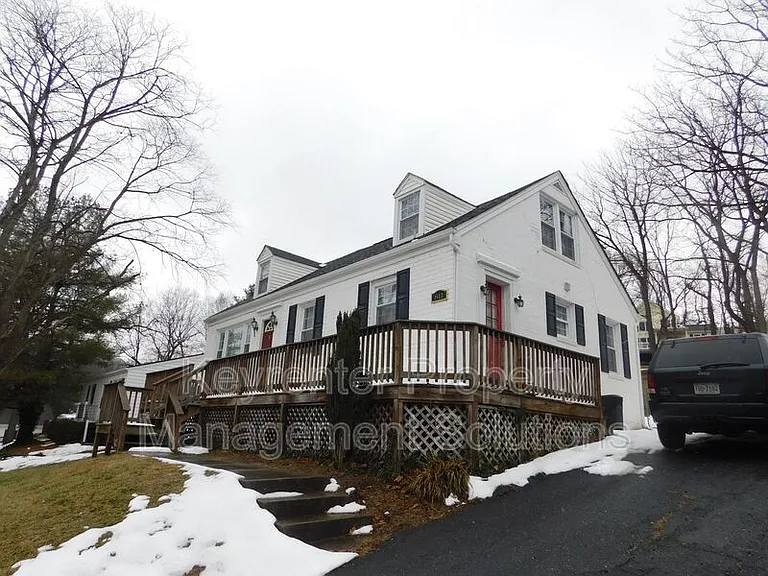 811 E Beverly St #B — Photo 27