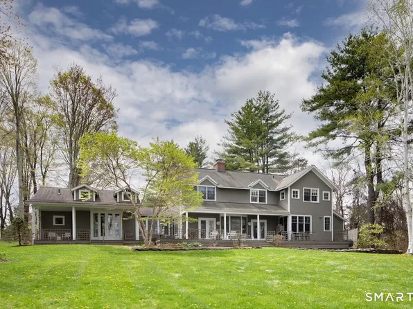 165 Interlaken Rd, Lakeville, CT 06039