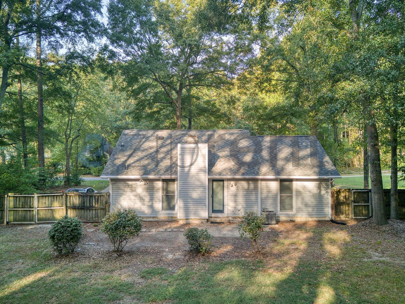Pineridge — Photo 4