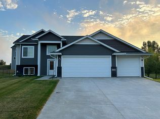 1168 Woodland Dr, Howard Lake, MN 55349