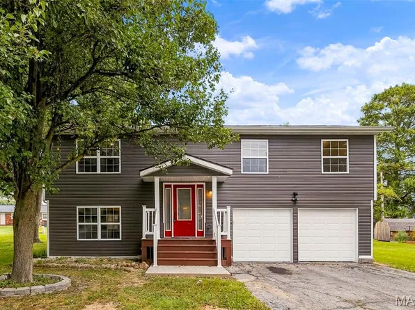309 E Shiloh Dr, Red Bud, IL 62278