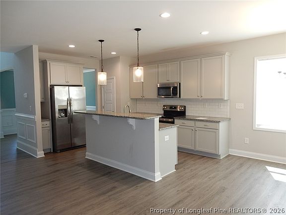 5th image of 212 Nairn St