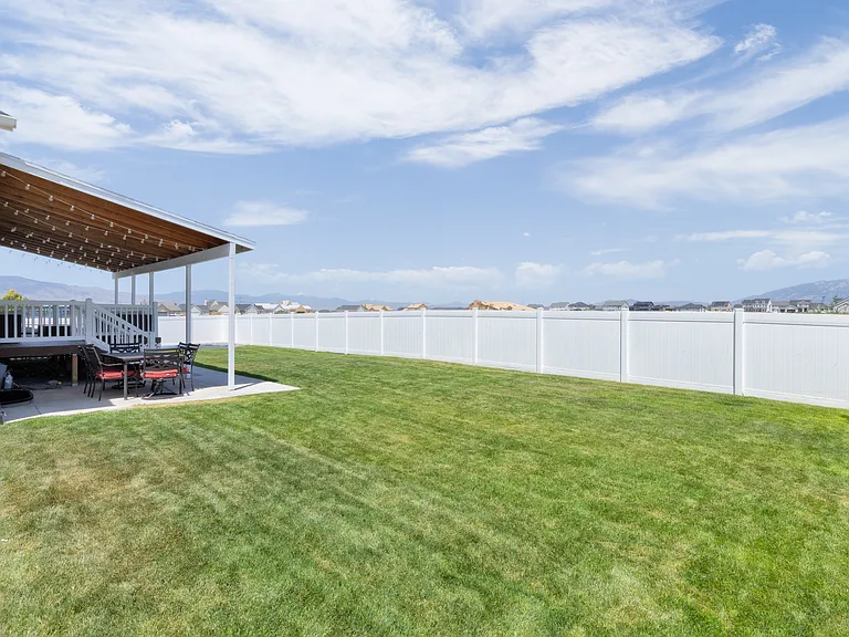 183 E Lake View Dr — Photo 35
