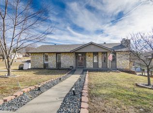 121 Queen Ridge Rd, Jefferson City, MO 65109