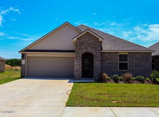 279 Crowne Parc Dr, Opelousas, LA 70570