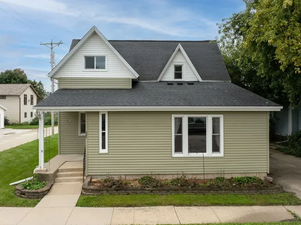 305 Liberty Ave, Springville, IA 52336