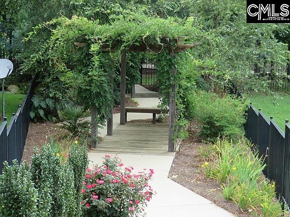 4th image of 216 Congaree Park Dr