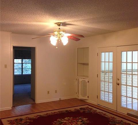 4th image of 1215 Northwood Dr