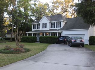 101 Chancery Ln, Savannah, GA 31410