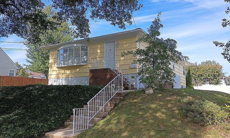 55 Kingdom Ave, Staten Island, NY 10312 Zillow