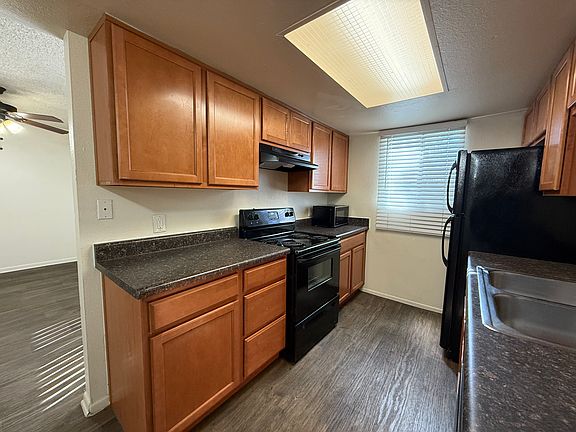 5th image of 1850 E Hayden Ln #222