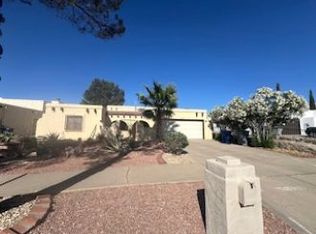 5521 Beth View Dr, El Paso, TX 79932
