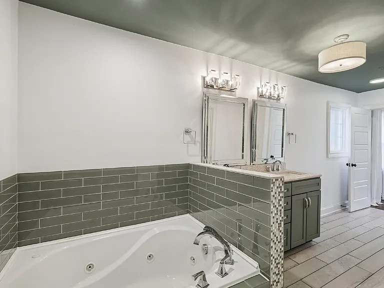 725 N 2nd St — Photo 59