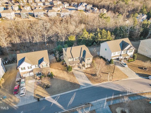 664 Long Melford Dr, Rolesville, NC 27571