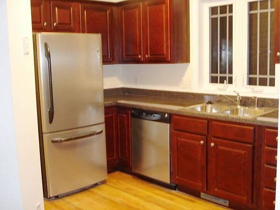 kitchen  stainless appl