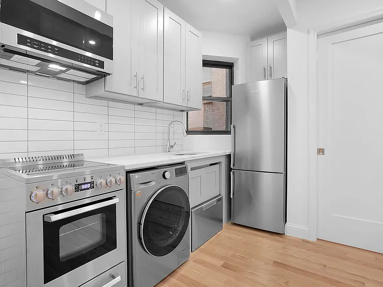 542 E 82nd St #8 — Photo 1