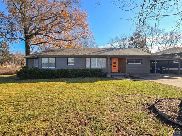 900 Hilltop Dr, Lawrence, KS 66044