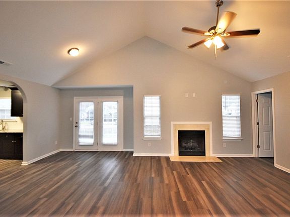 4th image of 5208 Park Place Dr