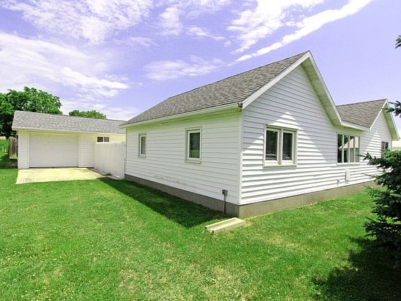 Front View of Home with 2nd garage