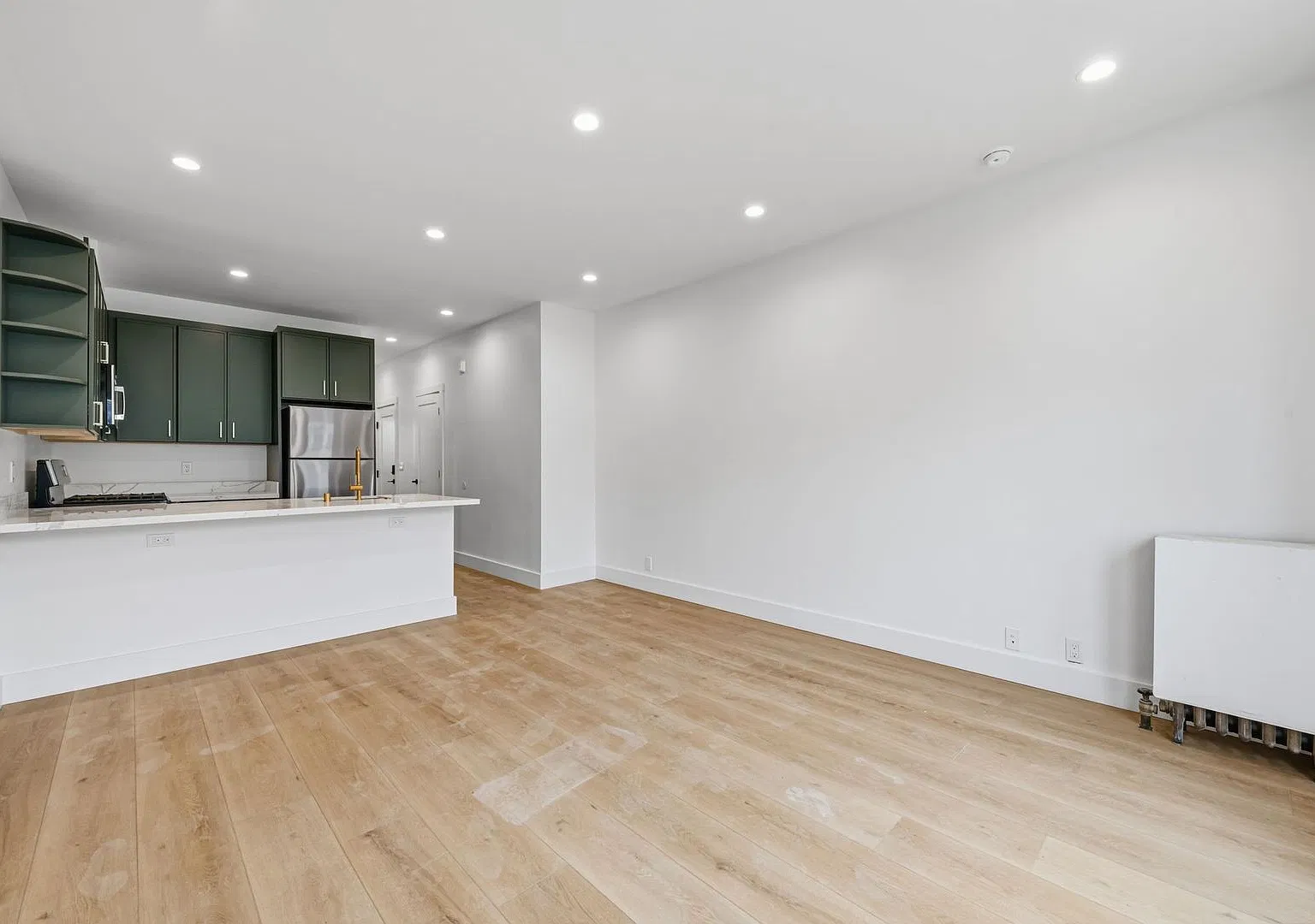 1530 Leavenworth St — Photo 3