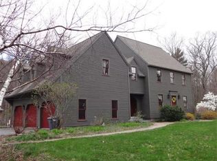 14 Pond St, Paxton, MA 01612