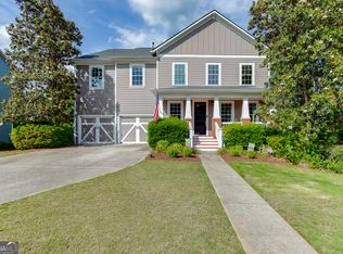 5971 Peacock Ln, Hoschton, GA 30548