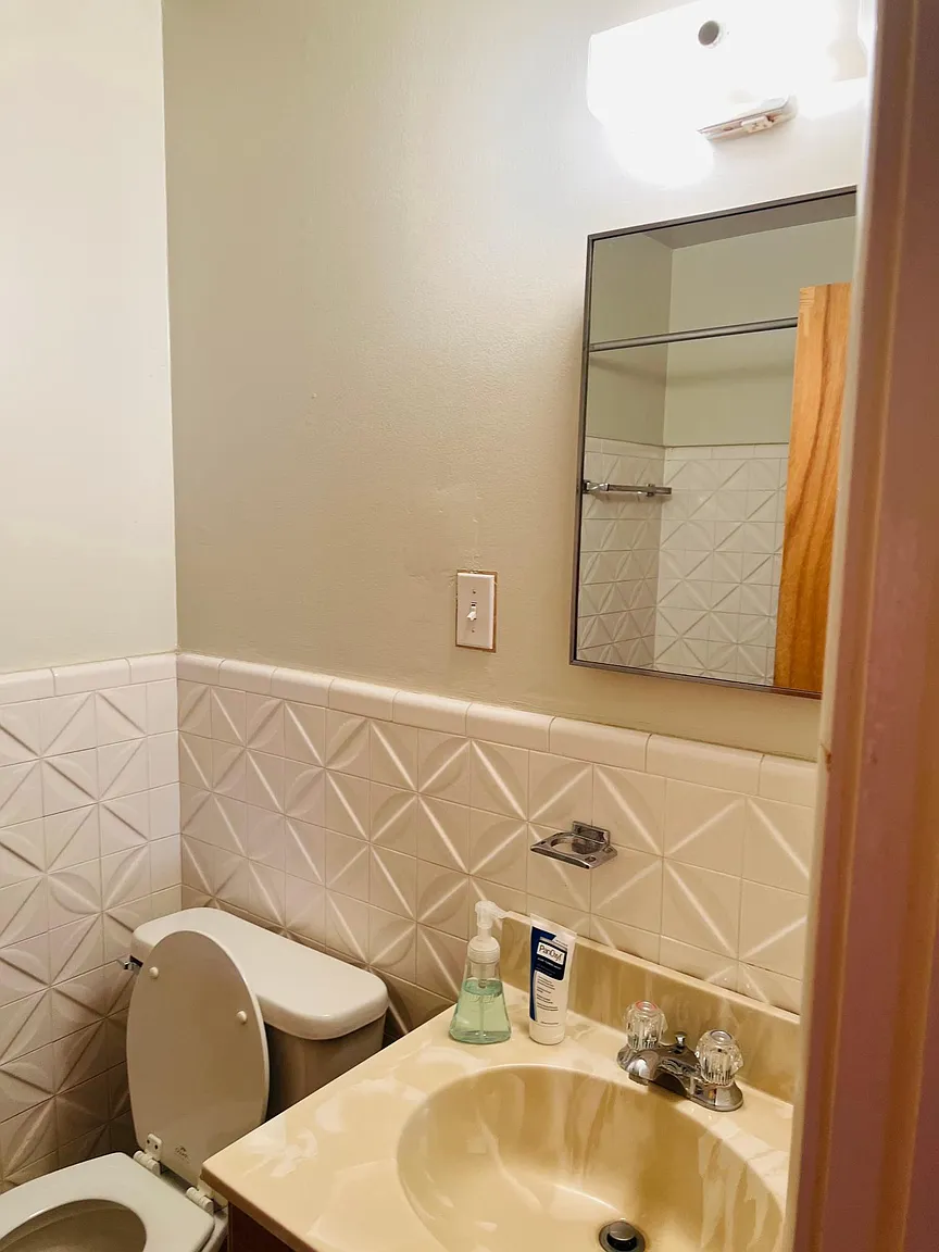 1229 Island Dr APT 203 photo 1