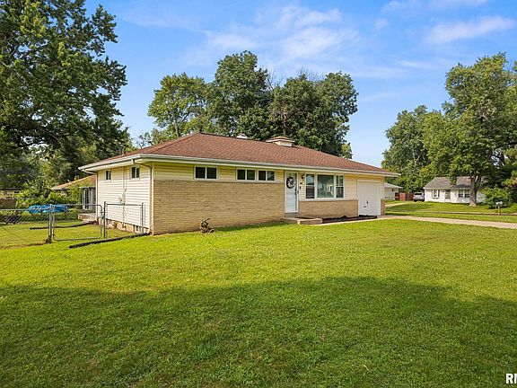 2nd image of 5306 N Plaza Dr