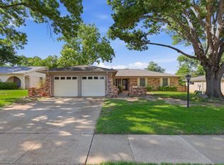 1516 Lamplighter Ln, Edgecliff Village, TX 76134