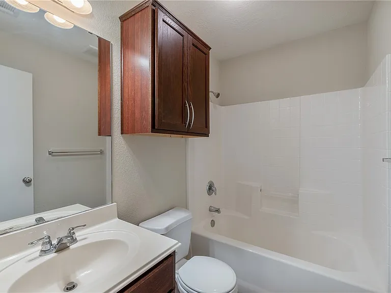 1033 Fallbrook Loop — Photo 10