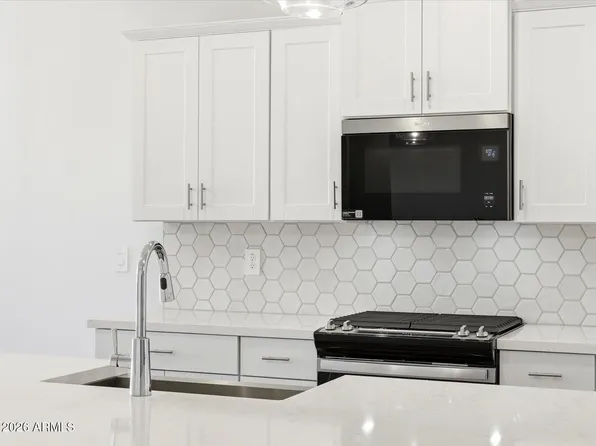 10808 W JONES Avenue, Tolleson, AZ 85353