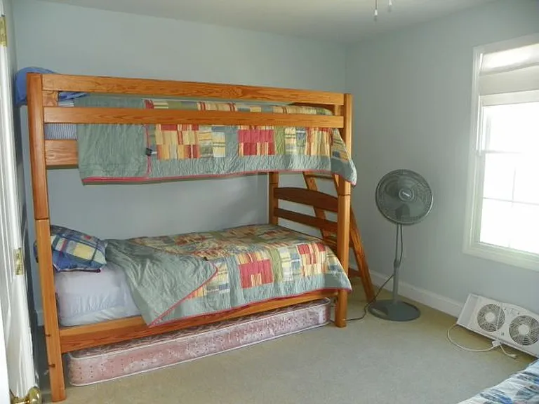 37 Hull St — Photo 14