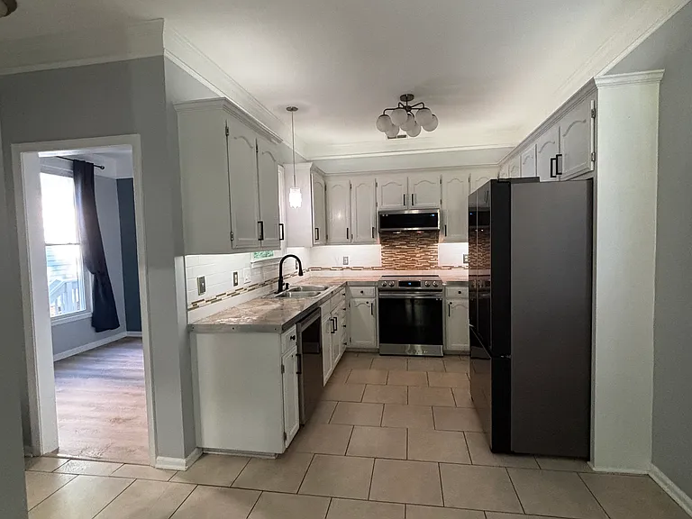 112 Landing Dr — Photo 5