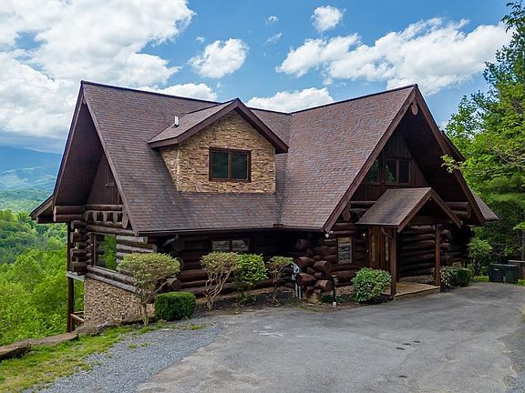 2nd image of 419 Pinnacle Vista Rd