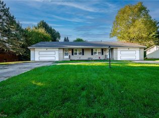 3575 Perry Dr NW, Massillon, OH 44646