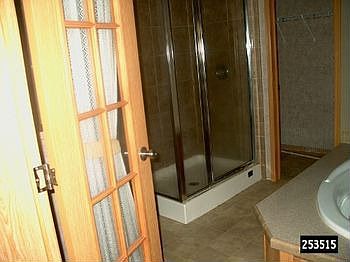 253515X-10.jpg