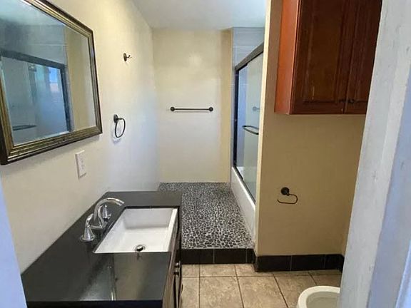 3rd image of 13896 Milton Ave #60564640