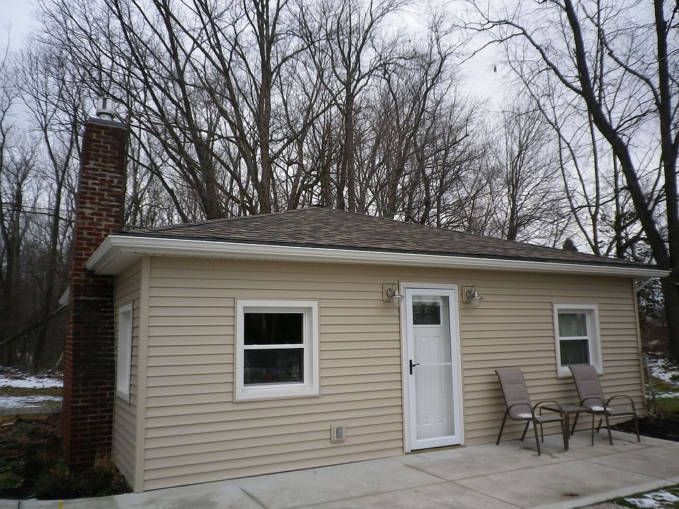 1st image of 4264 State Park Dr