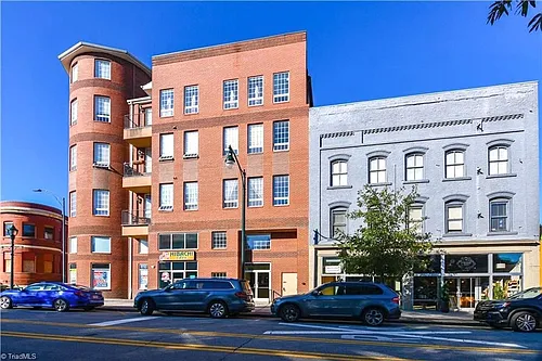 360 S Elm St Photo 1