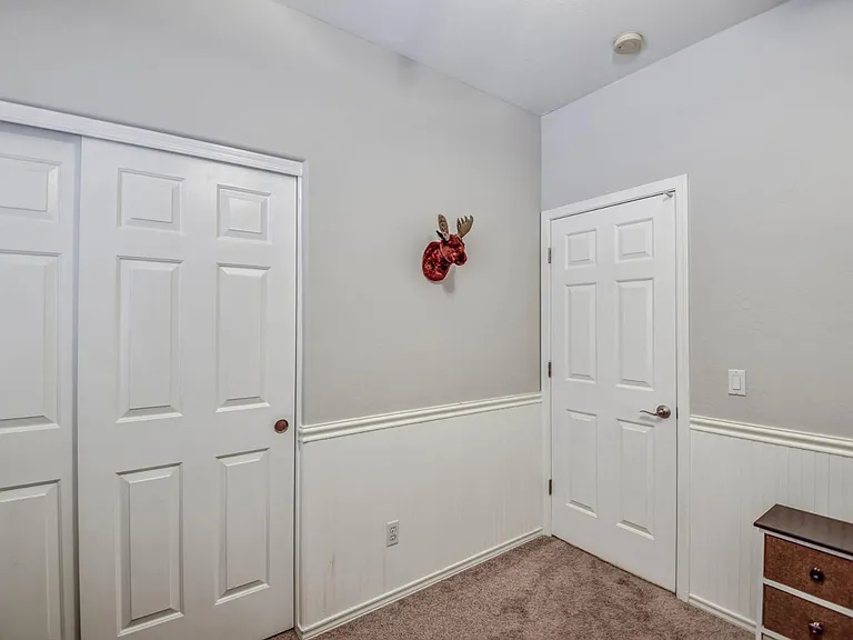 2567 E Brooks St — Photo 23